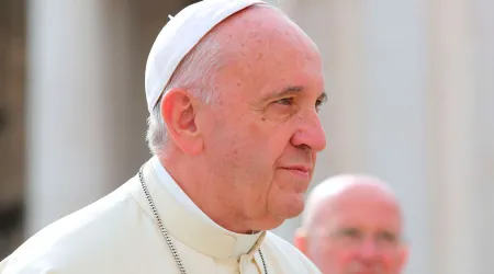 En nueva entrevista, el Papa responde sobre la mujer, los migrantes y reforma de la Curia