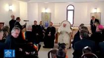El Papa Francisco en el encuentro con la comunidad "rom". Foto: Captura Youtube