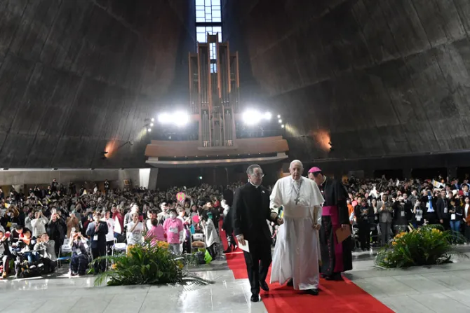 Discurso del Papa a los jóvenes en la Catedral de Tokyo