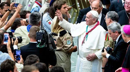 El Papa a jóvenes: El smartphone más nuevo no les dará la alegría de amar y ser amados