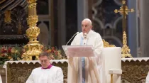 El Papa Francisco pronuncia su homilía. Foto: Pablo Esparza / ACI Prensa