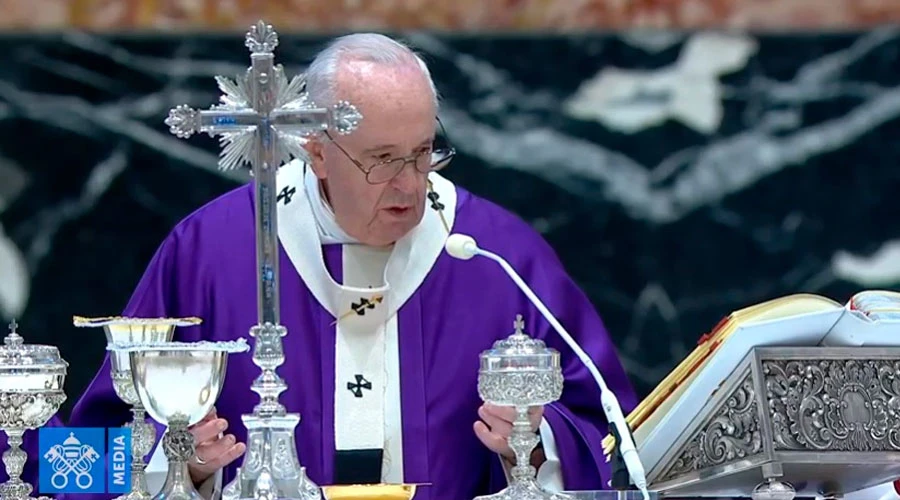 El Papa Francisco celebra la Misa. Foto: Captura de Youtube?w=200&h=150