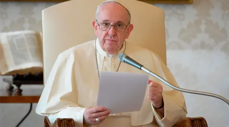 El Papa pide una economía a la medida del hombre para recuperación después de la pandemia