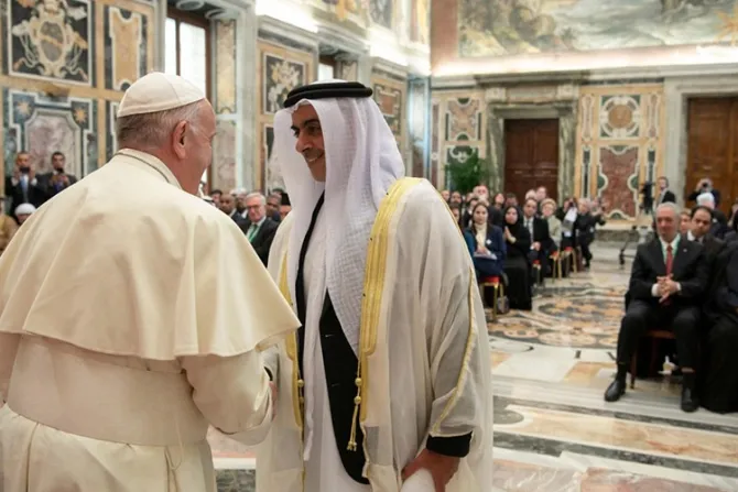 El Papa firma una declaración sobre la salud mundial con el Príncipe de Abu Dhabi