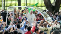 Papa Francisco durante su visita a Brasil. Crédito: Shutterstock