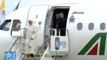 El Papa Francisco a su llegada a Bucarest. Foto: Captura de Youtube