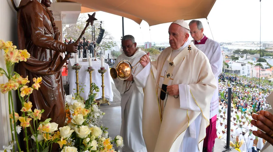 El Papa Francisco durante la celebración de la Misa. Foto: Vatican Media