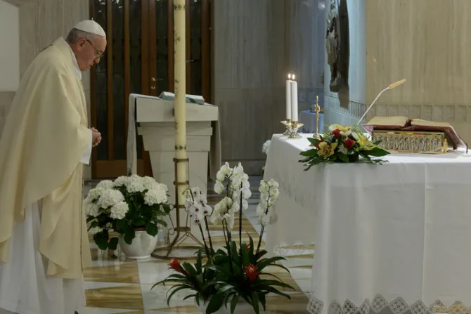 El Papa reza por las familias necesitadas víctimas de usureros durante el coronavirus