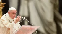 El Papa Francisco pronuncia su homilía. Foto: Daniel Ibáñez / ACI Prensa