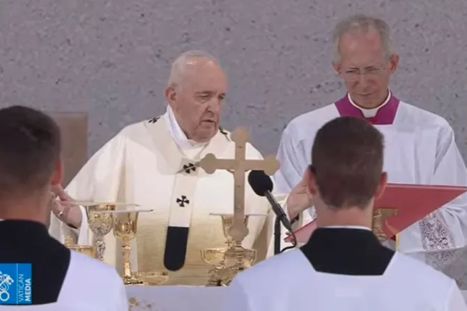 “La fe no es azúcar que endulza la vida”, afirma el Papa en última Misa en Eslovaquia
