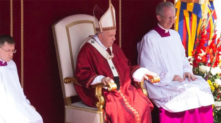 El Papa durante la Misa de Pentecostés en una imagen de archivo. Foto: ACI Prensa