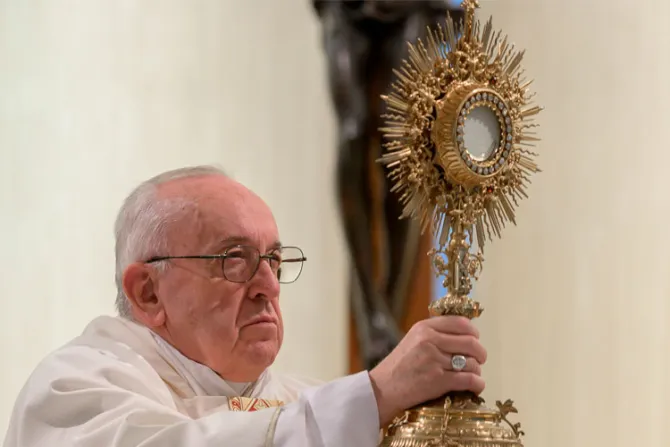 El Papa ofrece la Misa en Santa Marta por los encarcelados
