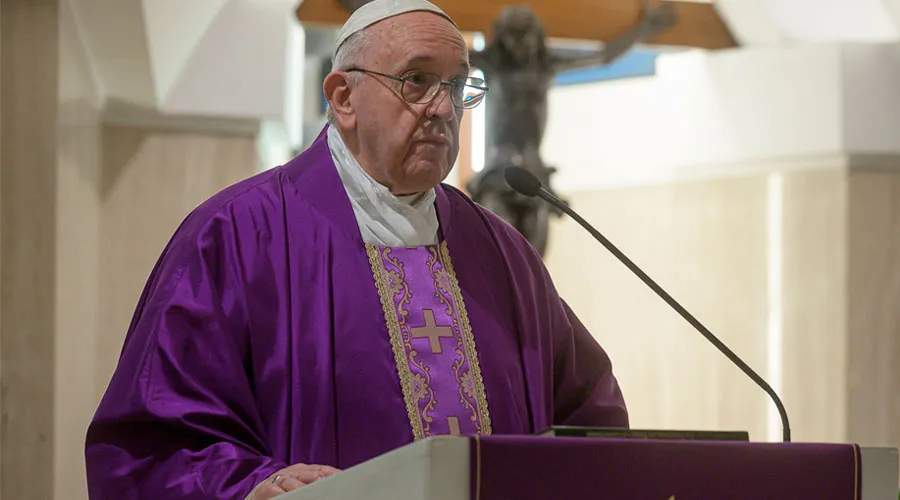 El Papa Francisco lamenta las críticas contra la labor social de la Iglesia