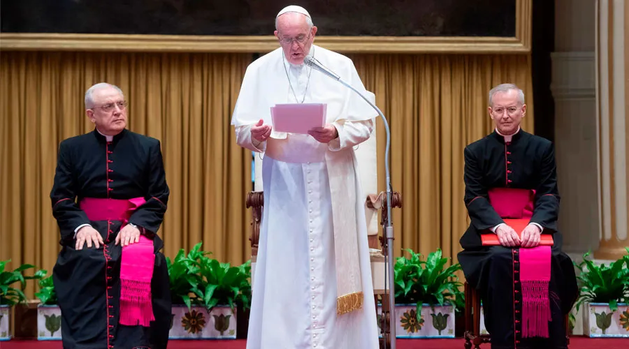 El Papa Francisco pronuncia su discurso. Foto: Vatican Media