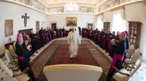 Papa Francisco y los obispos de Ecuador. Foto: Vatican Media / ACI Prensa.