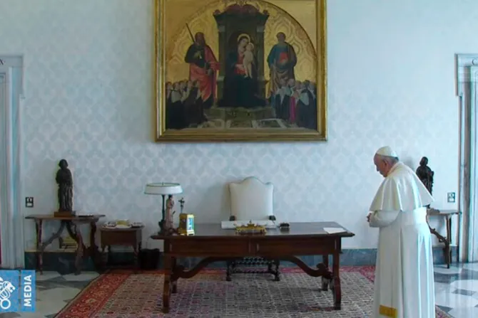 El Papa reza el Padre Nuestro con cristianos de todo el mundo por el fin de la epidemia