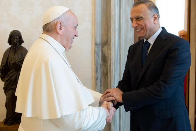 El Papa conversa con el primer ministro de Irak sobre proteger a los cristianos locales