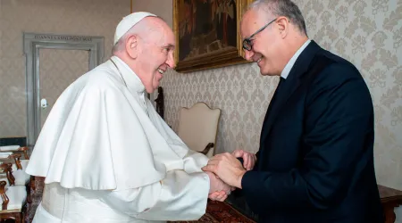 El Papa conversa con el alcalde de Roma en el Vaticano sobre el Jubileo de 2025