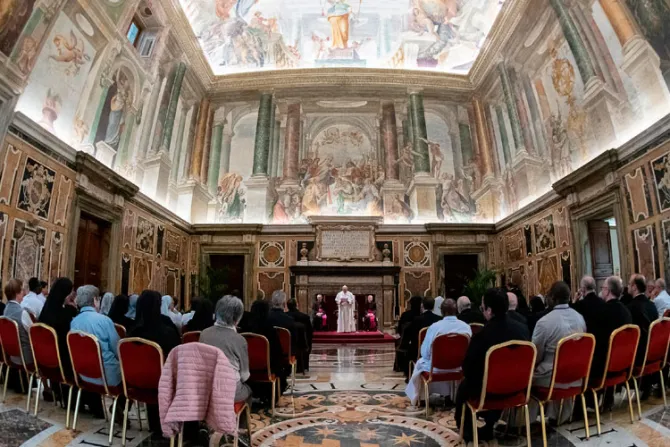 El Papa invita a los profesionales sanitarios a seguir “la escuela de Jesús médico”