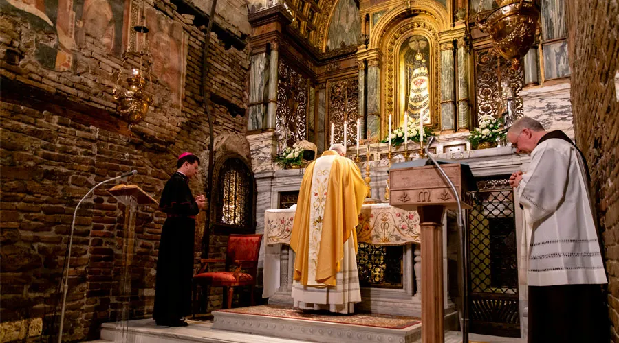 El Papa Francisco en el Santuario de Loreto en una imagen de archivo. Foto: Daniel Ibáñez / ACI Prensa?w=200&h=150