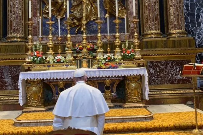 El Papa Francisco encomienda a la Virgen María su viaje a Rumanía