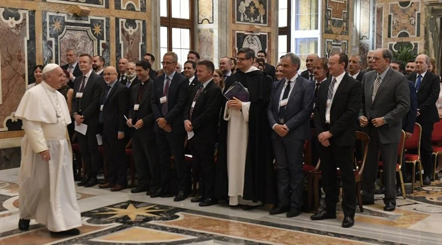 El Papa antes de iniciar la audiencia. Foto: Vatican Media?w=200&h=150