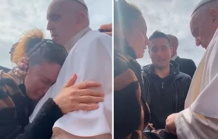 El Papa Francisco consuela a los padres cuya hija ha fallecido. Cru00e9dito: Twitter (captura de video) 