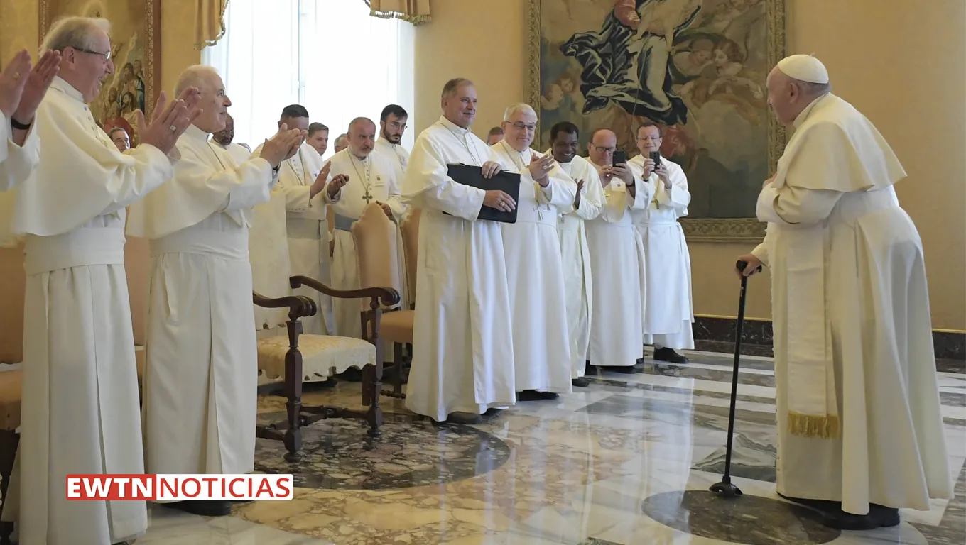 Papa Francisco en audiencia con religiosos. Crédito: EWTN Noticias