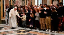 El Papa Francisco en la audiencia con los miembros del Sermig. Crédito: Vatican Media