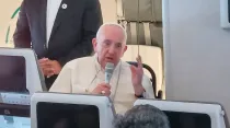 El Papa Francisco durante la rueda de prensa. Crédito: Alexei Gotovskiy (ACI)