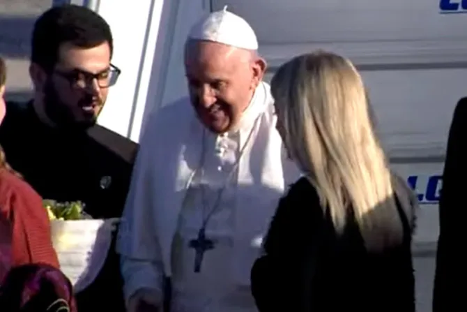 Papa Francisco arribó a Chipre para iniciar su viaje apostólico número 35