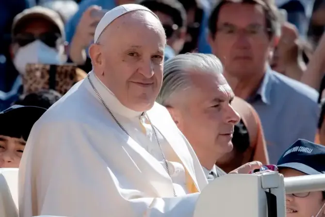 Papa Francisco dispone que la Pastoral del Turismo cambie de dicasterio