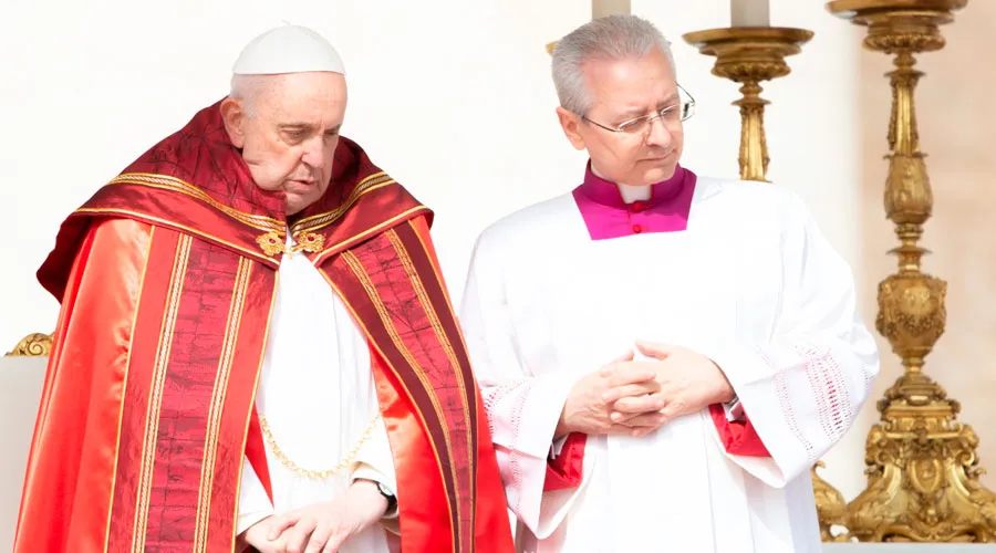 Papa Francisco en Domingo de Ramos: Jesús se entregó hasta el extremo para darnos esperanza