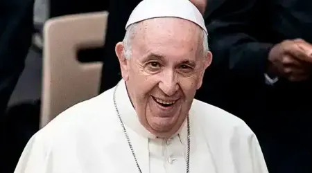 El Papa envía respuesta a carta de niña que contó su emoción al recibir la Eucaristía