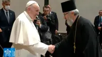El Papa Francisco durante el encuentro ecuménico en Budapest. Crédito: Vatican Media (Captura de video)