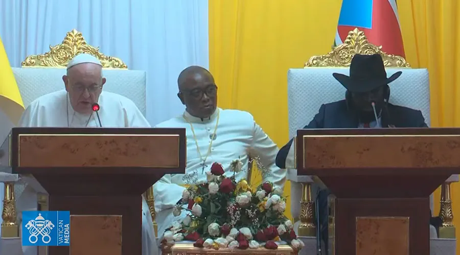 El Papa Francisco durante el encuentro con las autoridades de Sudán del Sur. Crédito: Vatican Media (captura de video)?w=200&h=150