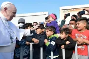 Mustafá, el niño refugiado que se las ingenió para saludar 2 veces al Papa Francisco
