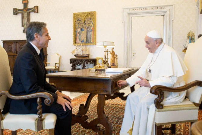 El Papa conversa durante 40 minutos con el Secretario de Estado de EEUU en el Vaticano