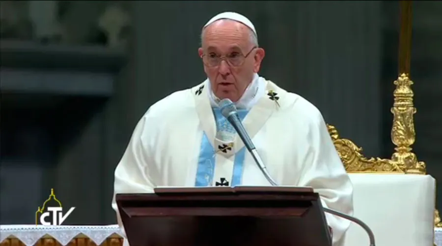 El Papa pronuncia la homilía en la Santa Misa. Foto: Captura Youtube?w=200&h=150
