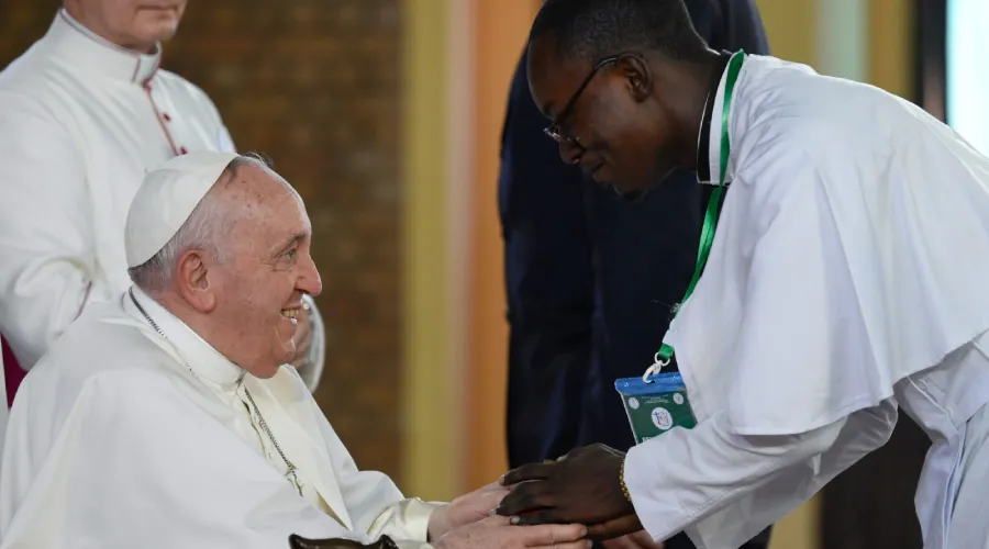 Sacerdotes y religiosos expresan al Papa la difícil situación que se vive en RD del Congo