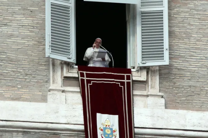 El Papa invita a ser hospitalario con el prójimo y acoger al que tiene necesidad 