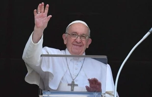 Papa Francisco en el u00c1ngelus del 7 de agosto de 2022. Cru00e9dito: Vatican Media 