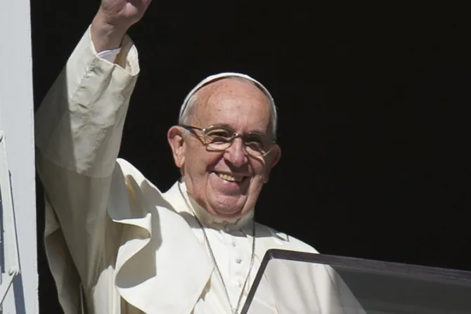 El Papa en Fiesta de la Transfiguración invita a dejar lo mundano y servir al necesitado