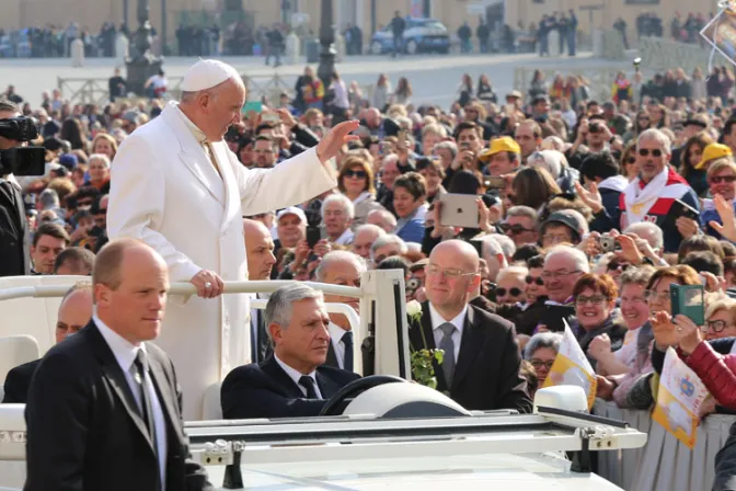 Compartir y no ser mezquinos, alienta el Papa Francisco en Cuaresma