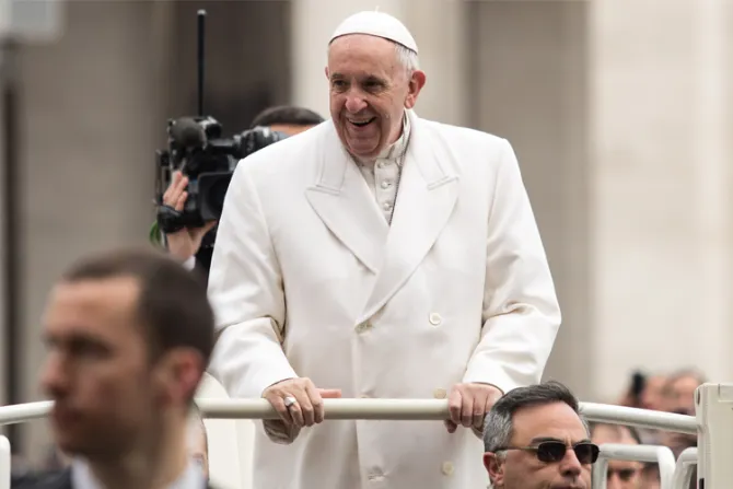 Papa Francisco: Ser cristiano es reconocerse pecador y esperar en la Resurrección