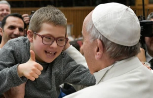 El Papa Francisco en la Aula Pablo VI del Vaticano. Foto: Vatican Media 