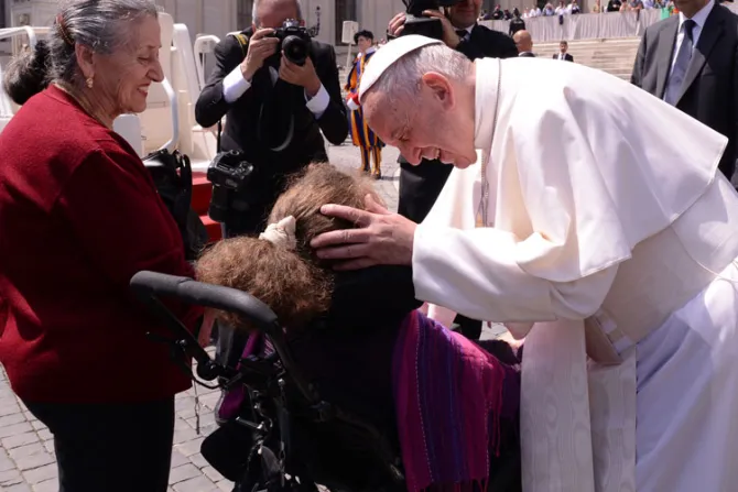 El Papa pide a todos los católicos viajar con él a Fátima como peregrinos espirituales