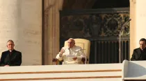 El Papa Francisco en la Audiencia. Foto: Daniel Ibáñez / ACI Prensa