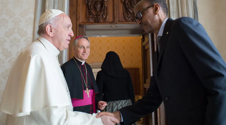 El Papa y el Presidente de Ruanda. Foto: L'Osservatore Romano?w=200&h=150