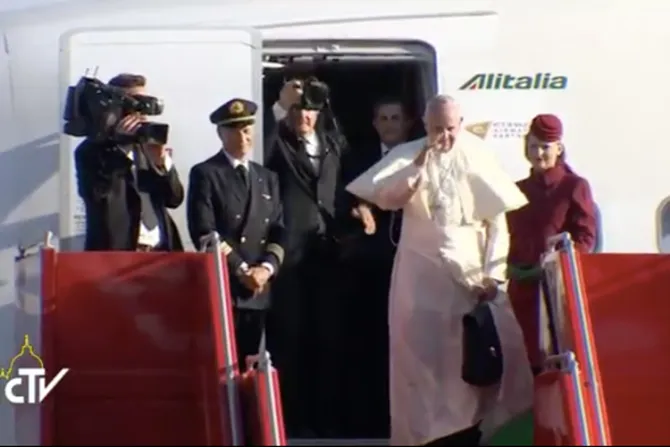 El Papa Francisco concluye su visita a Armenia y vuelve a Roma